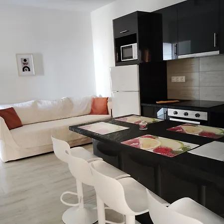 Maria Aparthotel