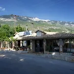 玛利亚公寓酒店 4* 劳德哈塔