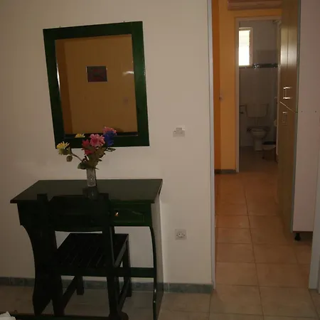 Maria Aparthotel