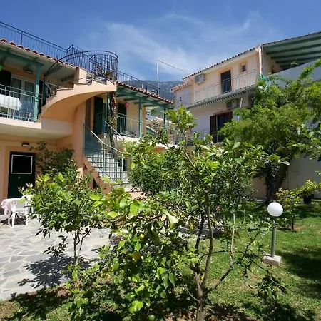 Aparthotel Maria 3*