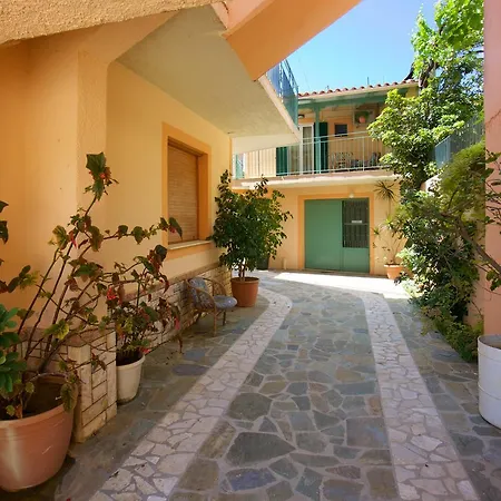 Maria Aparthotel