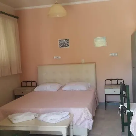 Maria Aparthotel 3*