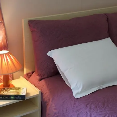 Maria 4* Lurdáta